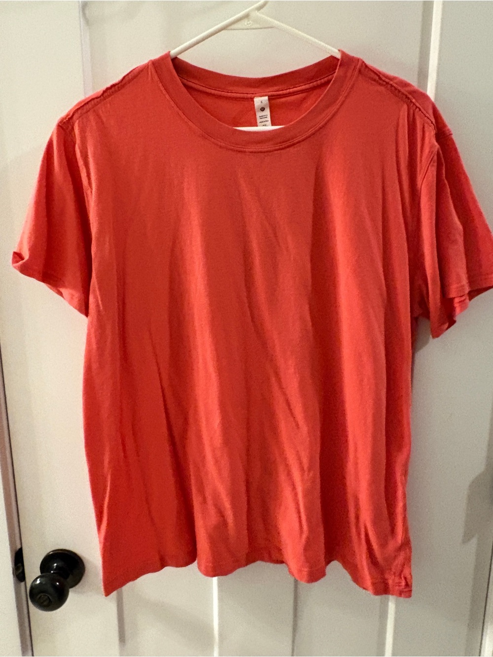 Lululemon - Women’s Crew Neck T‑Shirt - Coral